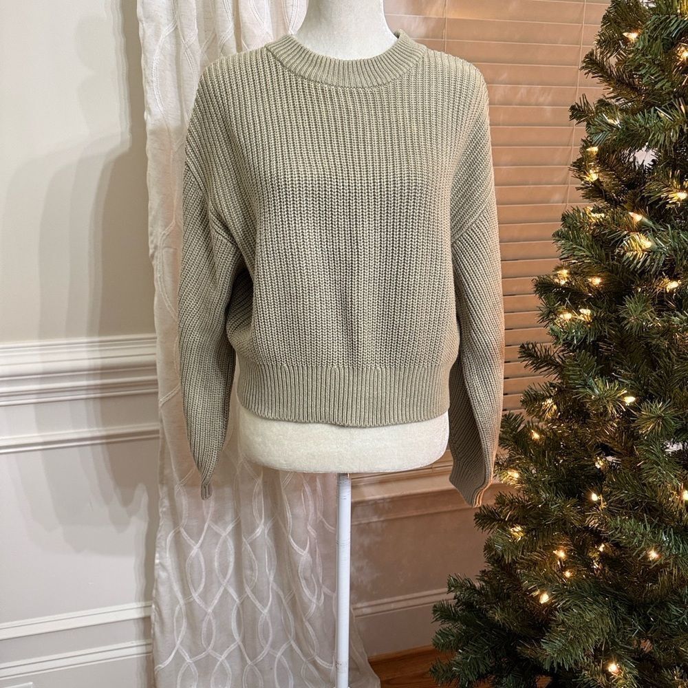 H&M Knit Sweater Women’s XS Soft Ribbed Pullover in Light Khaki